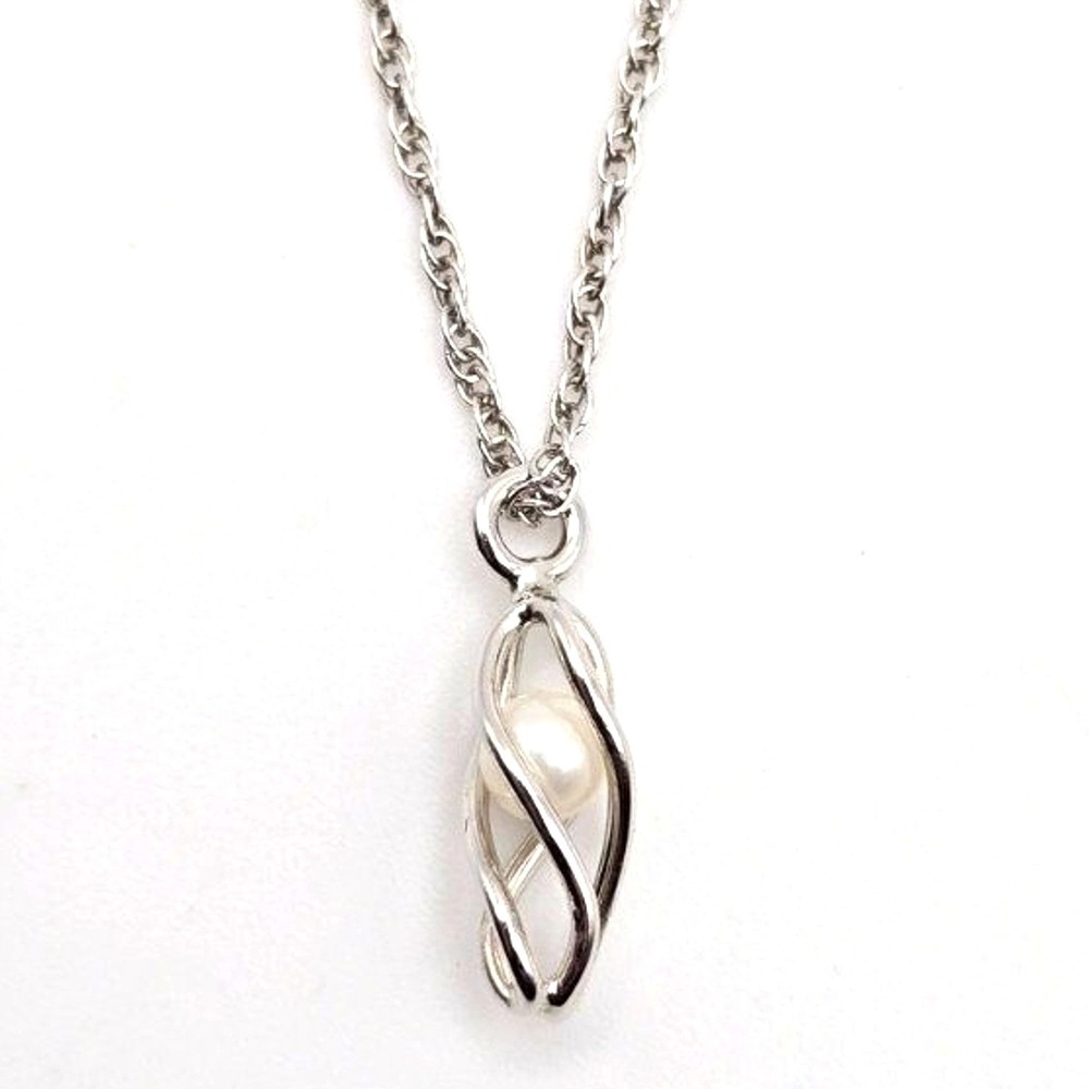 Vandell Stainless Steel Chain Twisted‎ Cage Freshwater Pearl Pendant Necklace